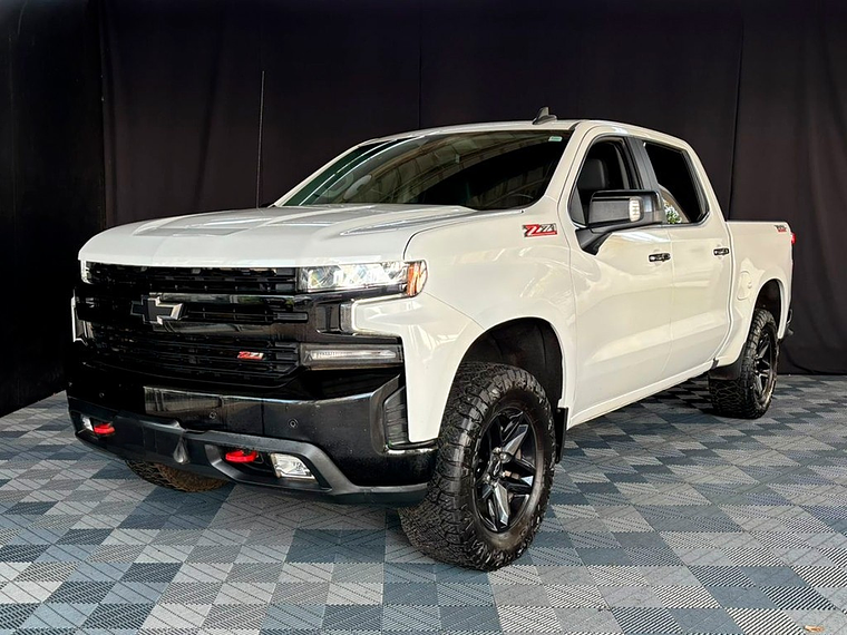 SILVERADO TRAIL BOSS 5.3 AUT / AÑO 2019 / 118.856 KMS  2