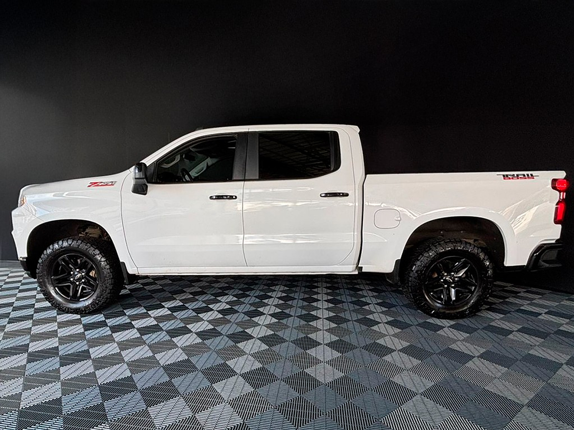 SILVERADO TRAIL BOSS 5.3 AUT / AÑO 2019 / 118.856 KMS  4