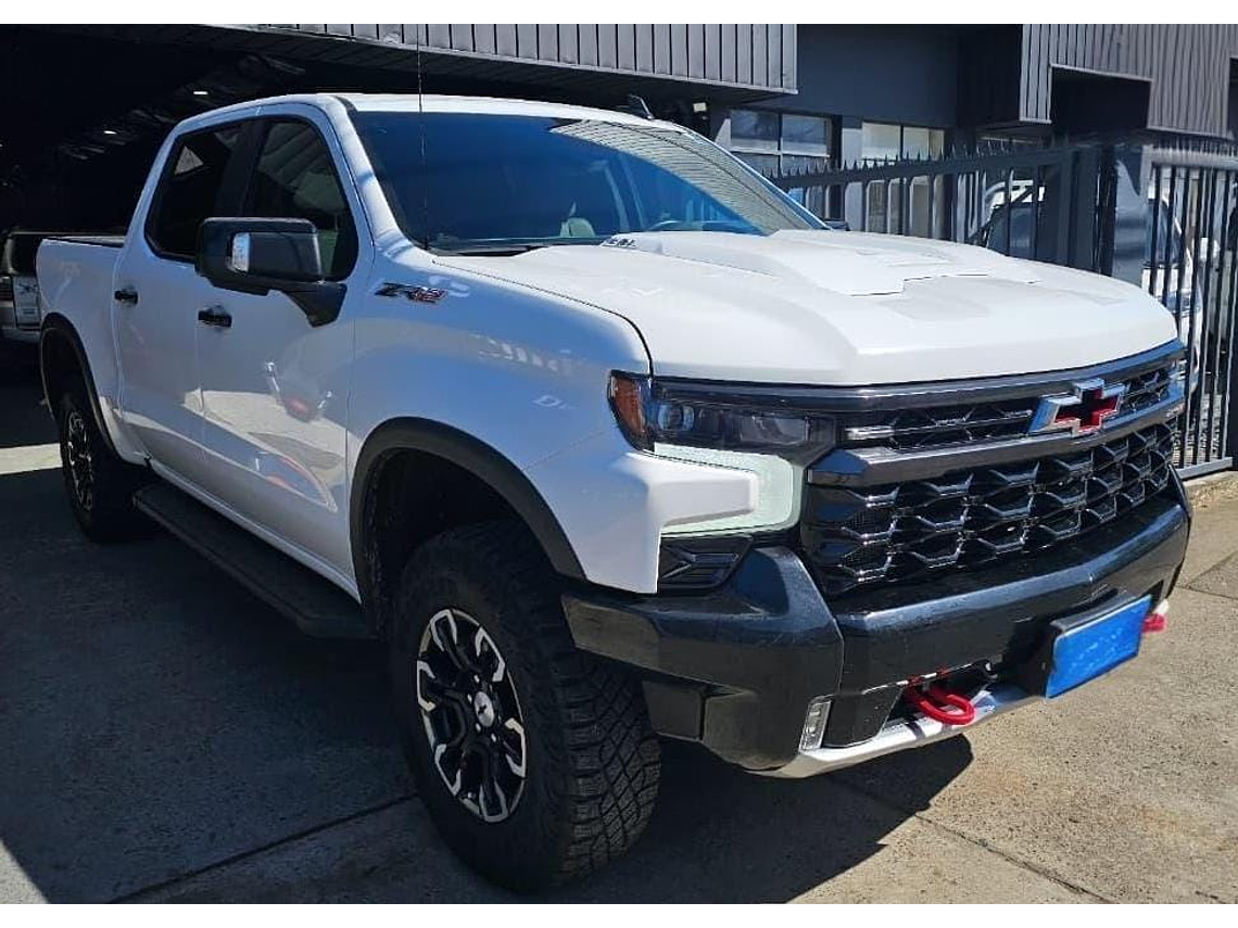 SILVERADO 4X4 6.2 AUT / AÑO 2024 / 25.500 KMS  2
