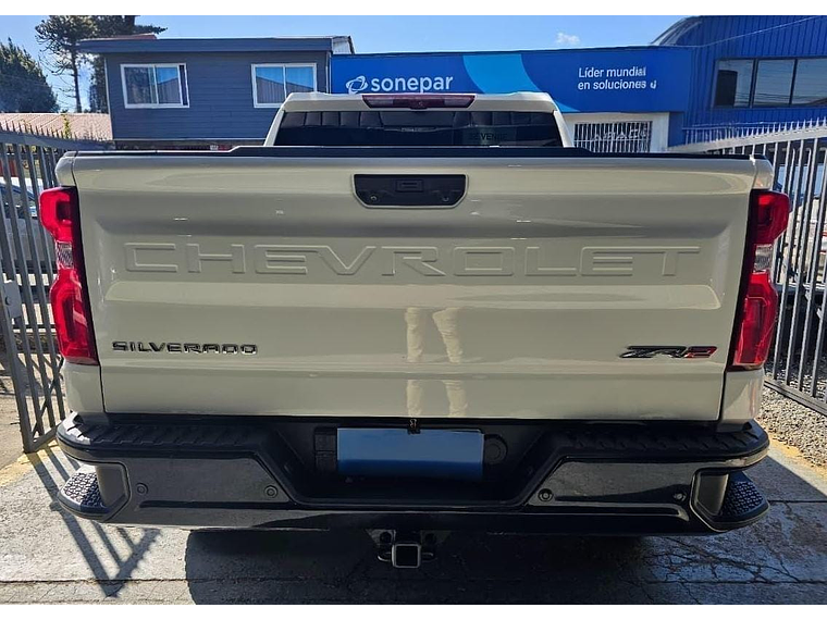 SILVERADO 4X4 6.2 AUT / AÑO 2024 / 25.500 KMS  7