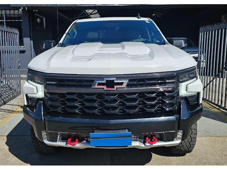 SILVERADO 4X4 6.2 AUT / AÑO 2024 / 25.500 KMS  4