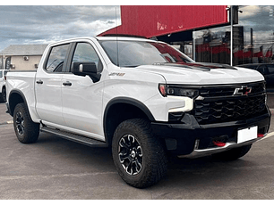 SILVERADO 4X4 6.2 AUT / AÑO 2023 / 25.418 KMS 