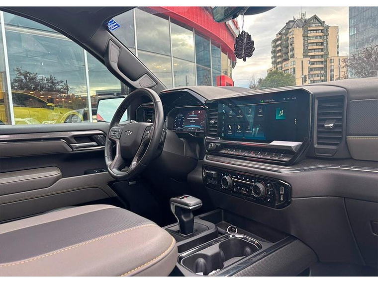 SILVERADO 4X4 6.2 AUT / AÑO 2023 / 25.418 KMS  6
