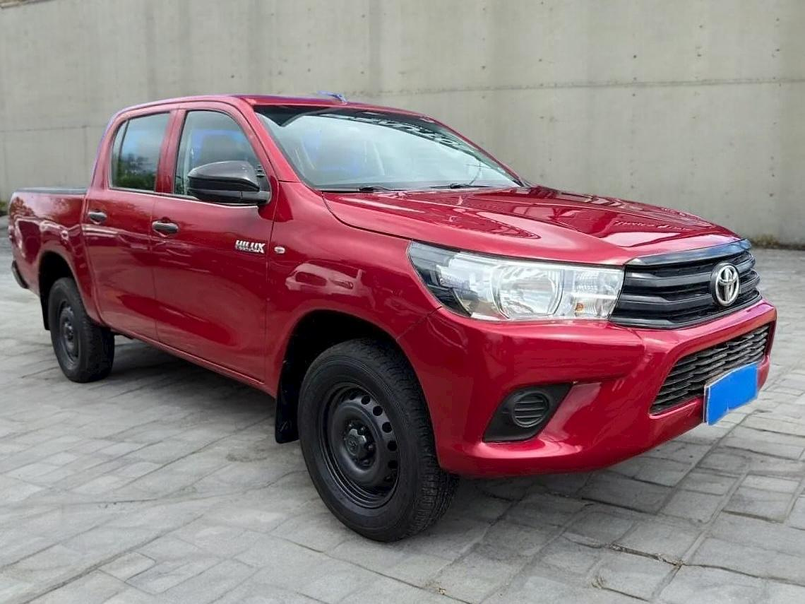 HILUX DCAB 4X2 2.4 MT / AÑO 2021 / 136.026 KMS  1