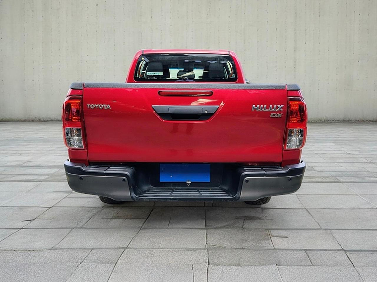 HILUX DX 4X2 MT / AÑO 2021 / 33.570 KMS  4