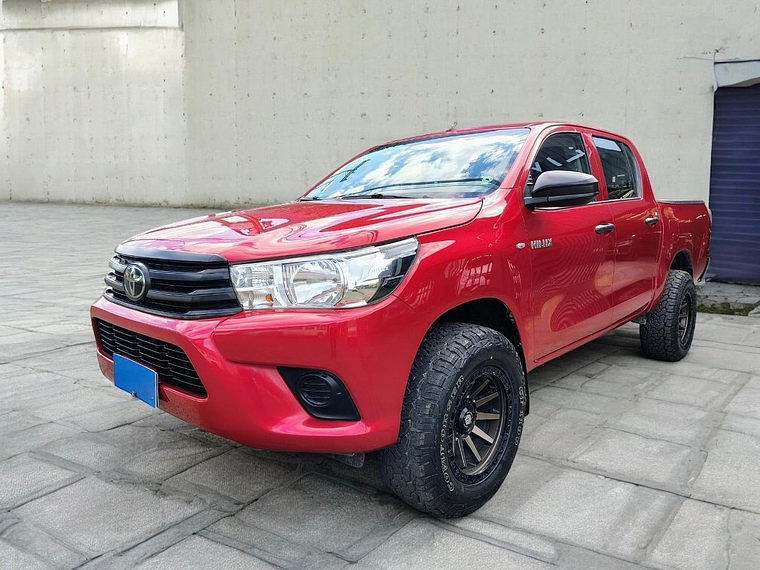 HILUX DX 4X2 MT / AÑO 2021 / 33.570 KMS  1