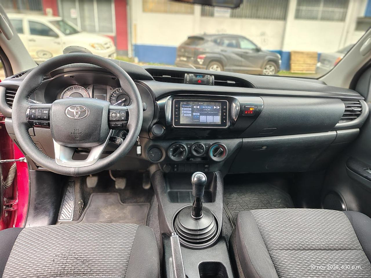 HILUX DX 4X2 MT / AÑO 2021 / 33.570 KMS  5