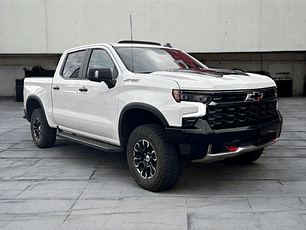 SILVERADO 4X4 6.2 AUT / AÑO 2023 / 25.418 KMS 