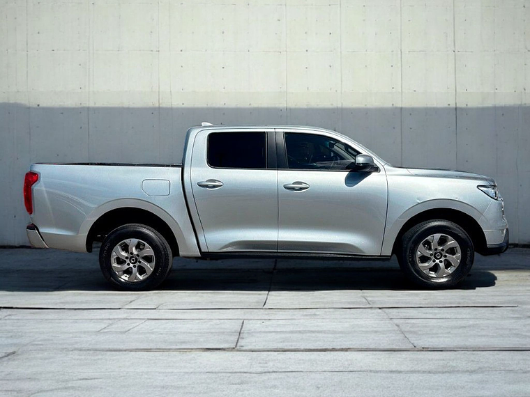 POER ELITE 4X4 2.0 MT / AÑO 2024 / UNICO DUEÑO / 50.272 KMS  4