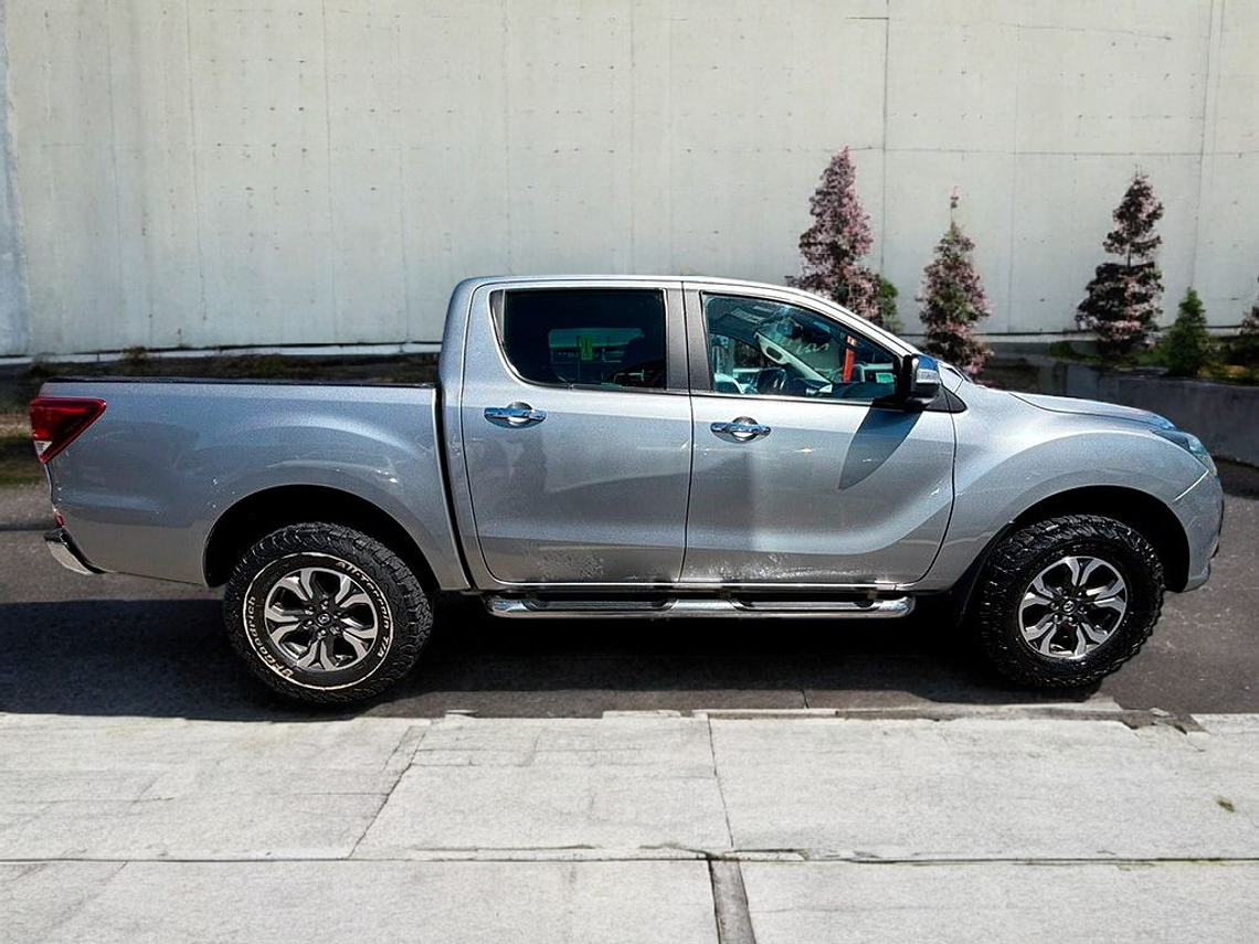 BT-50 4X4 3.2 AUT / AÑO 2021 / 99.197 KMS  4