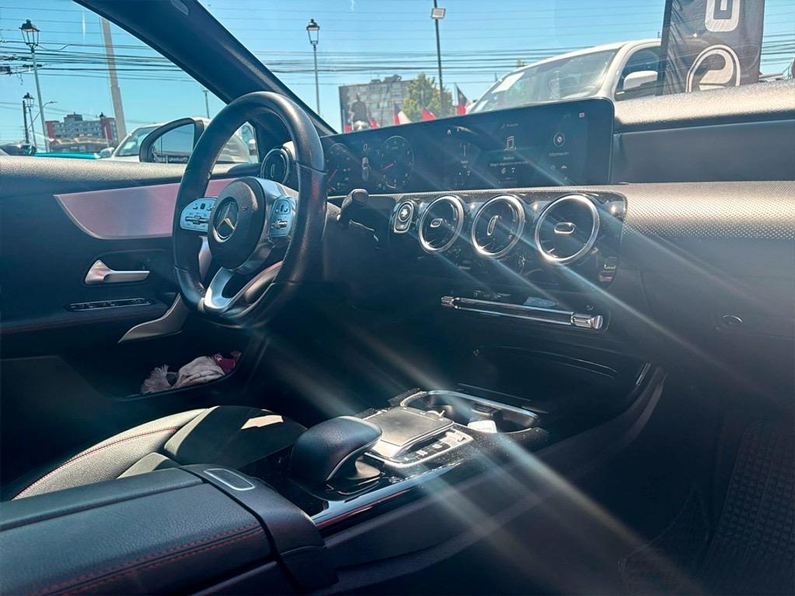 250 HB 2.0 AUT / AÑO 2019 / 87.557 KMS  5