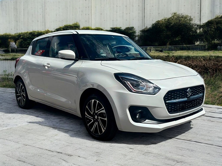 SWIFT GLX 1.2 MT / AÑO 2022 / 65.077 KMS  1