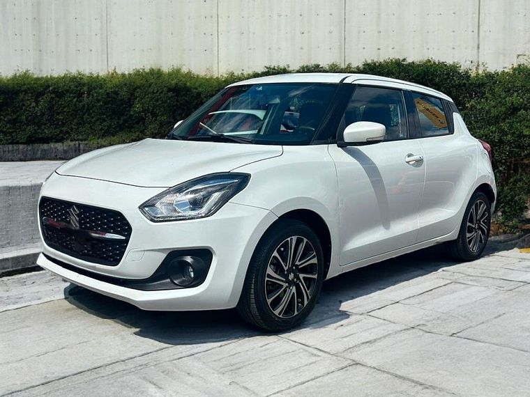 SWIFT GLX 1.2 MT / AÑO 2022 / 65.077 KMS  3