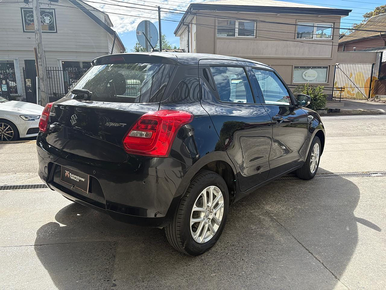 SWIFT GL SPORT HB 1.2 MT / AÑO 2023 / UNICO DUEÑO / 46.901 KMS  6