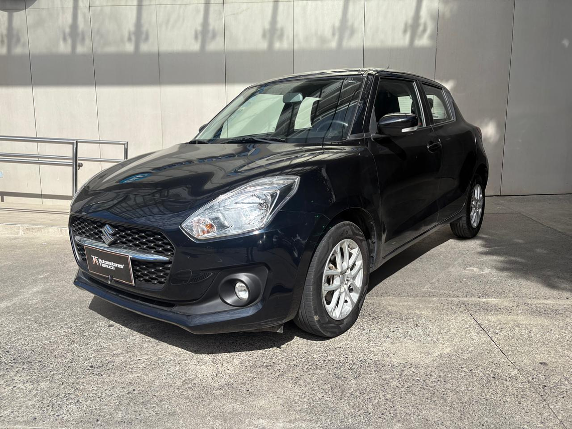 SWIFT GL SPORT HB 1.2 MT / AÑO 2023 / UNICO DUEÑO / 46.901 KMS  2