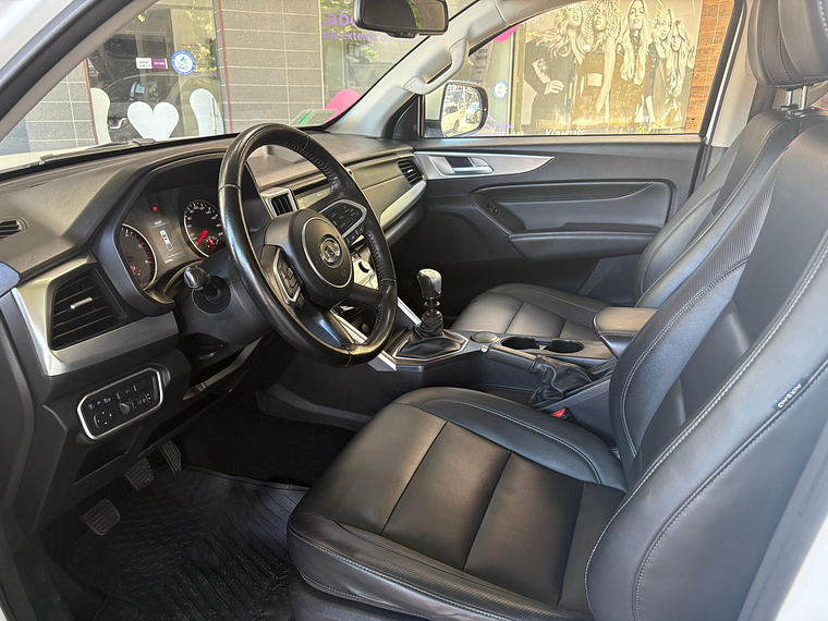 POER DELUXE 2.0 MT / AÑO 2022 / UNICO DUEÑO / 110.085 KMS  11