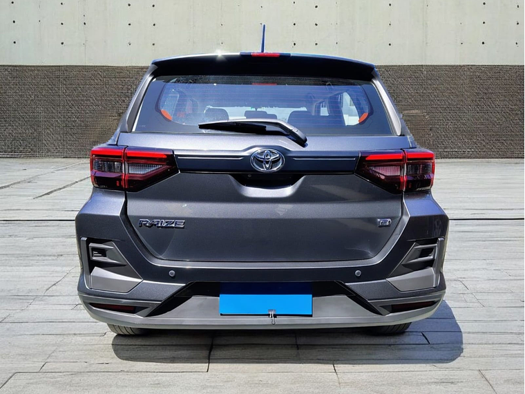 RAIZE E 1.2 AUT / AÑO 2025 / 24.904 KMS  6