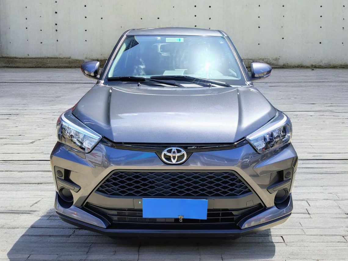 RAIZE E 1.2 AUT / AÑO 2025 / 24.904 KMS  3