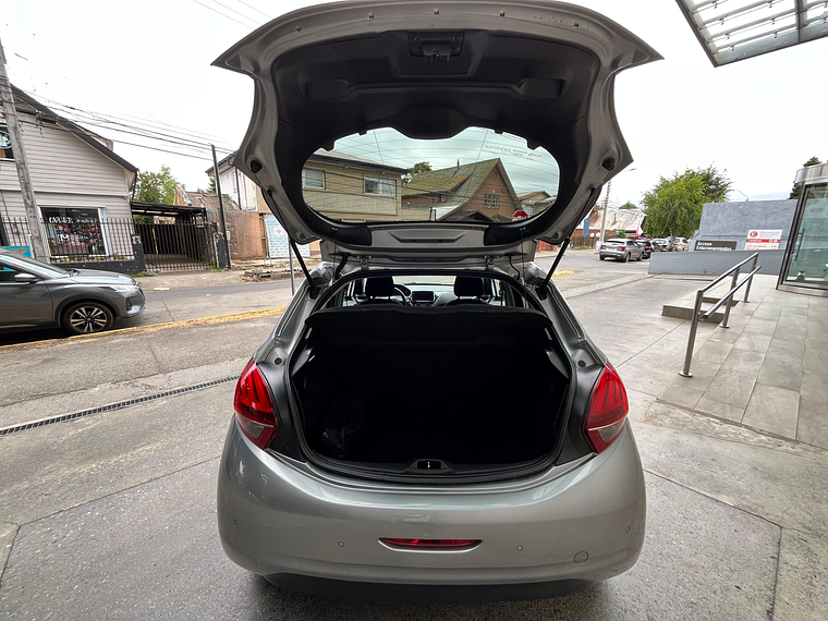 208 SIGNATURE 1.2 MT / AÑO 2020 / 103.512 KMS  5