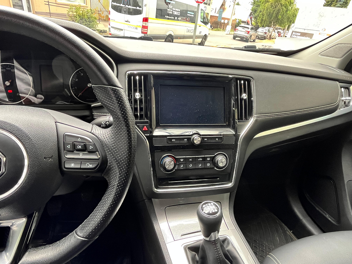 RX5 1.5 6MT / AÑO 2023 / UNICO DUEÑO / 42.067 KMS  12