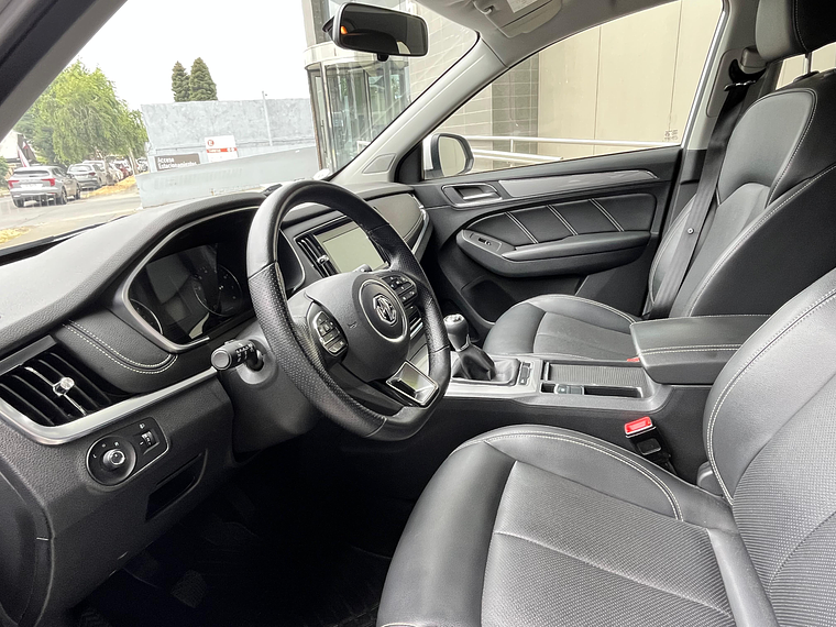 RX5 1.5 6MT / AÑO 2023 / UNICO DUEÑO / 42.067 KMS  13