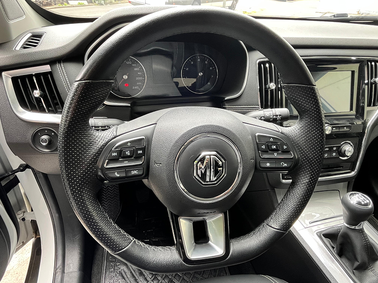 RX5 1.5 6MT / AÑO 2023 / UNICO DUEÑO / 42.067 KMS  9