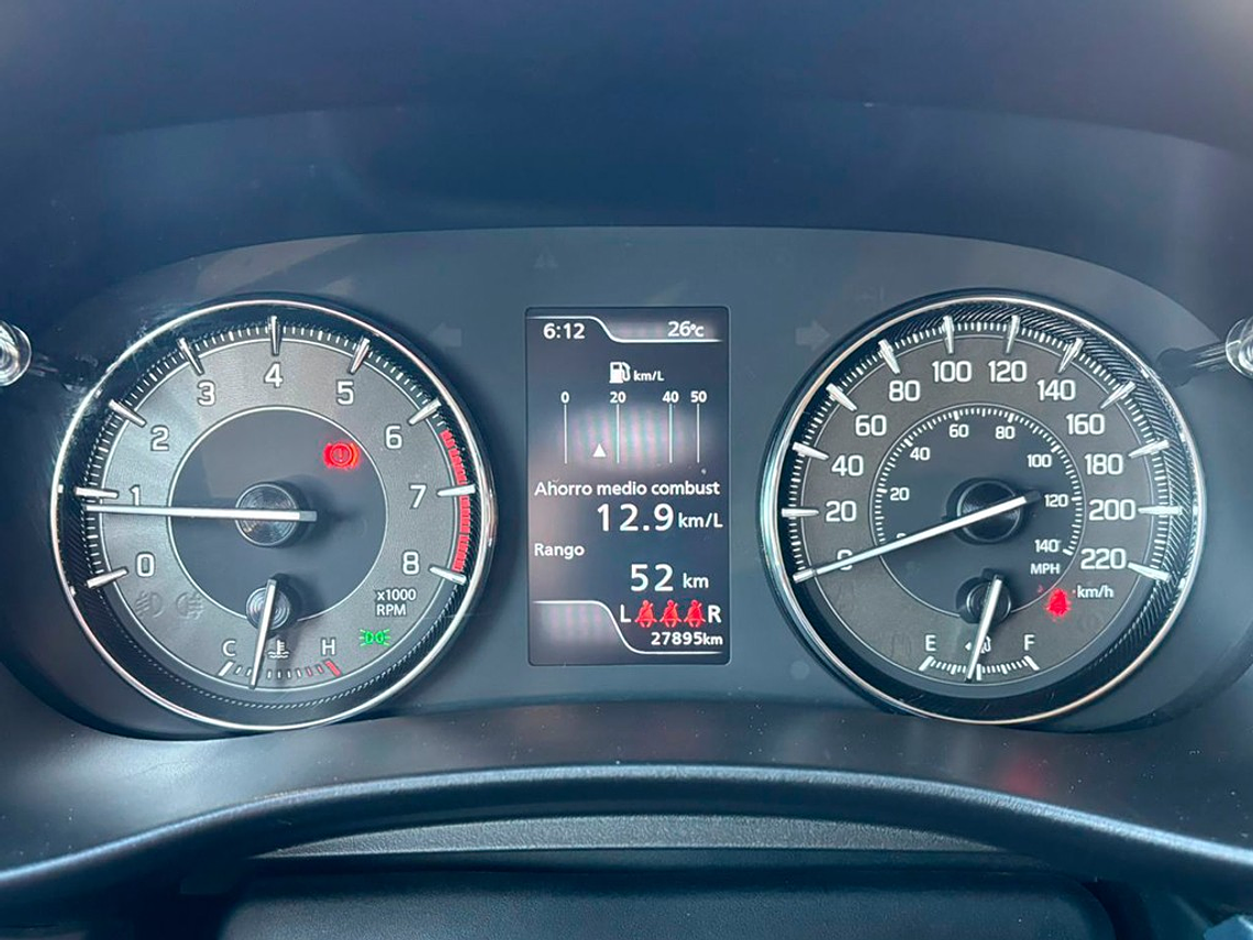 BALENO GLX HB 1.5 MT / AÑO 2024 / UNICO DUEÑO / 28.045 KMS  9