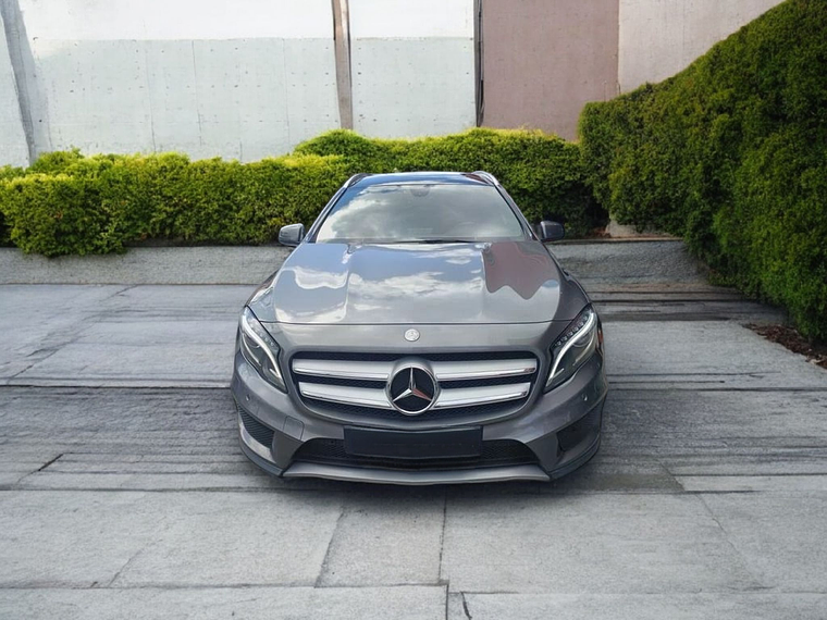 GLA 250 2.0 AUT / AÑO 2014 / 125.025 KMS  3