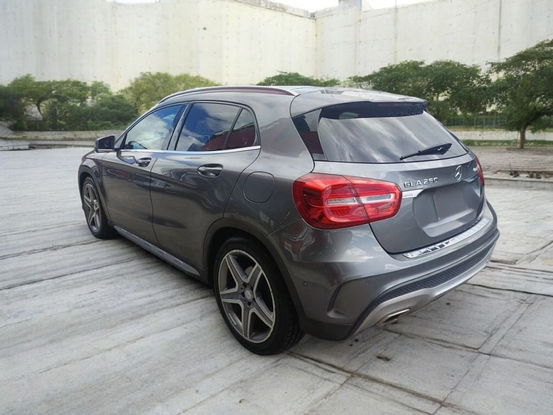 GLA 250 2.0 AUT / AÑO 2014 / 125.025 KMS  7