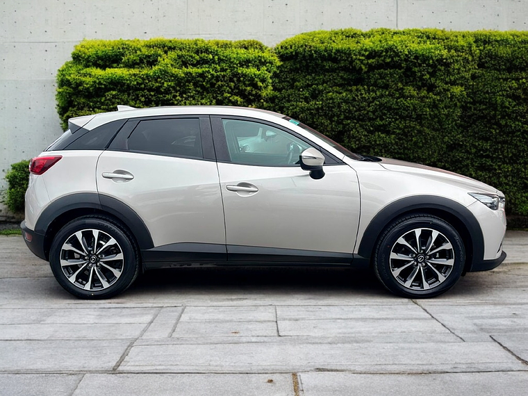 CX-3 R 2.0 MT / AÑO 2023 / UNICO DUEÑO / 62.694 KMS  5