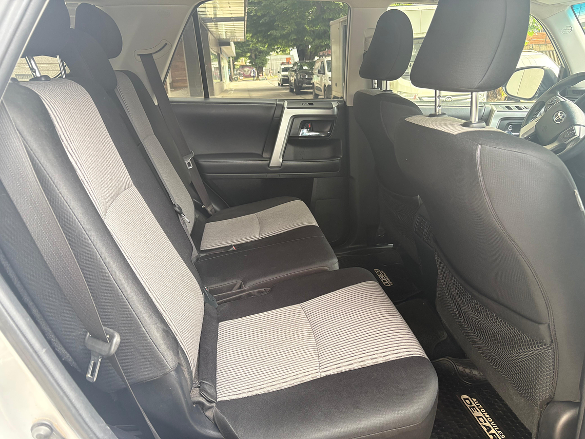 4RUNNER 4X4 4.0 AUT / AÑO 2019 / 155.400 KMS  10