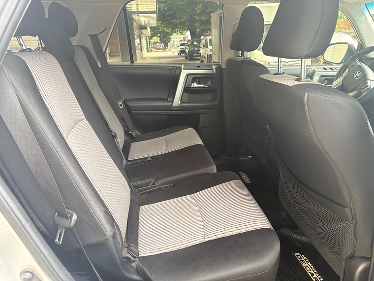 4RUNNER 4X4 4.0 AUT / AÑO 2019 / 155.400 KMS  10