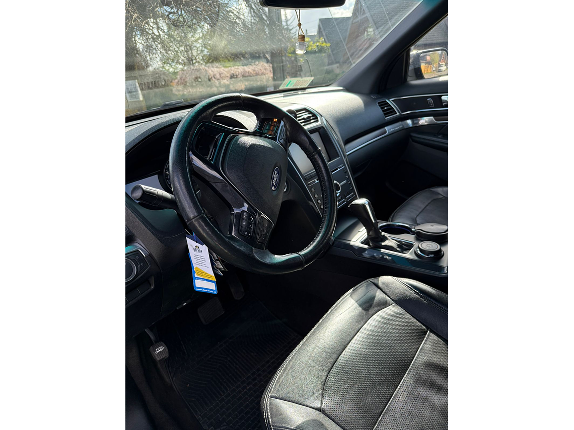 EXPLORER LIMITED 3.5 4WD AUT / AÑO 2016 / 7 PASAJEROS / 161.293 KMS  10