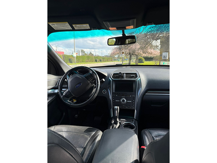 EXPLORER LIMITED 3.5 4WD AUT / AÑO 2016 / 7 PASAJEROS / 161.293 KMS  7