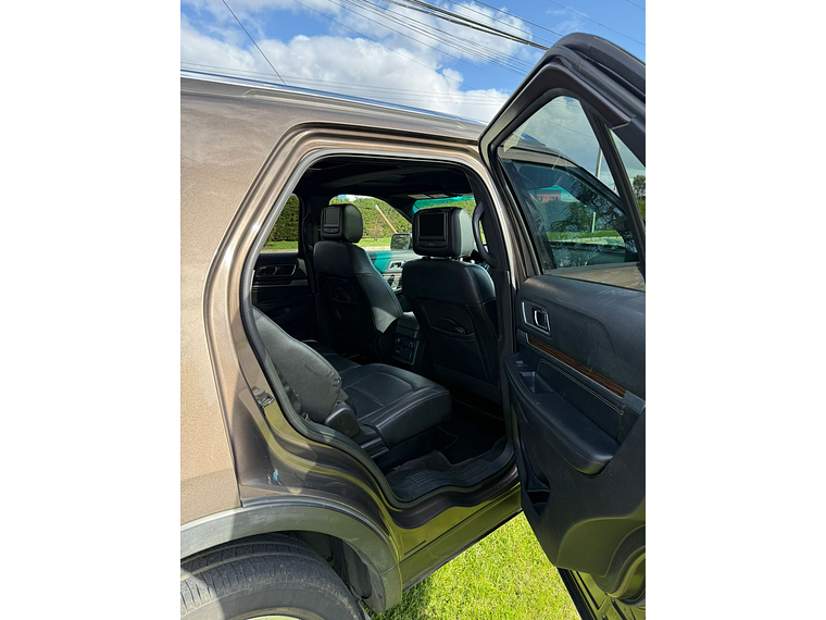 EXPLORER LIMITED 3.5 4WD AUT / AÑO 2016 / 7 PASAJEROS / 161.293 KMS  12