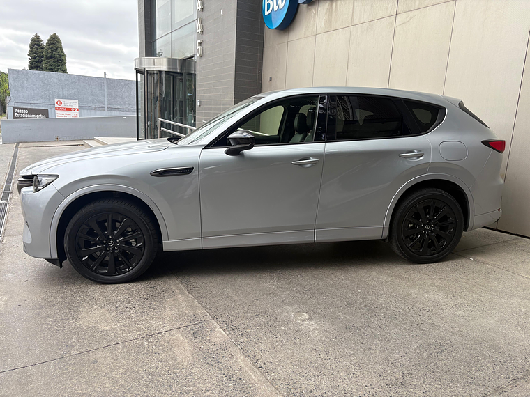  CX-60 PREMIUM SPORT MHEV AWD 3.3 AUT / AÑO 2025 / UNICO DUEÑO / 12.000 KMS  9