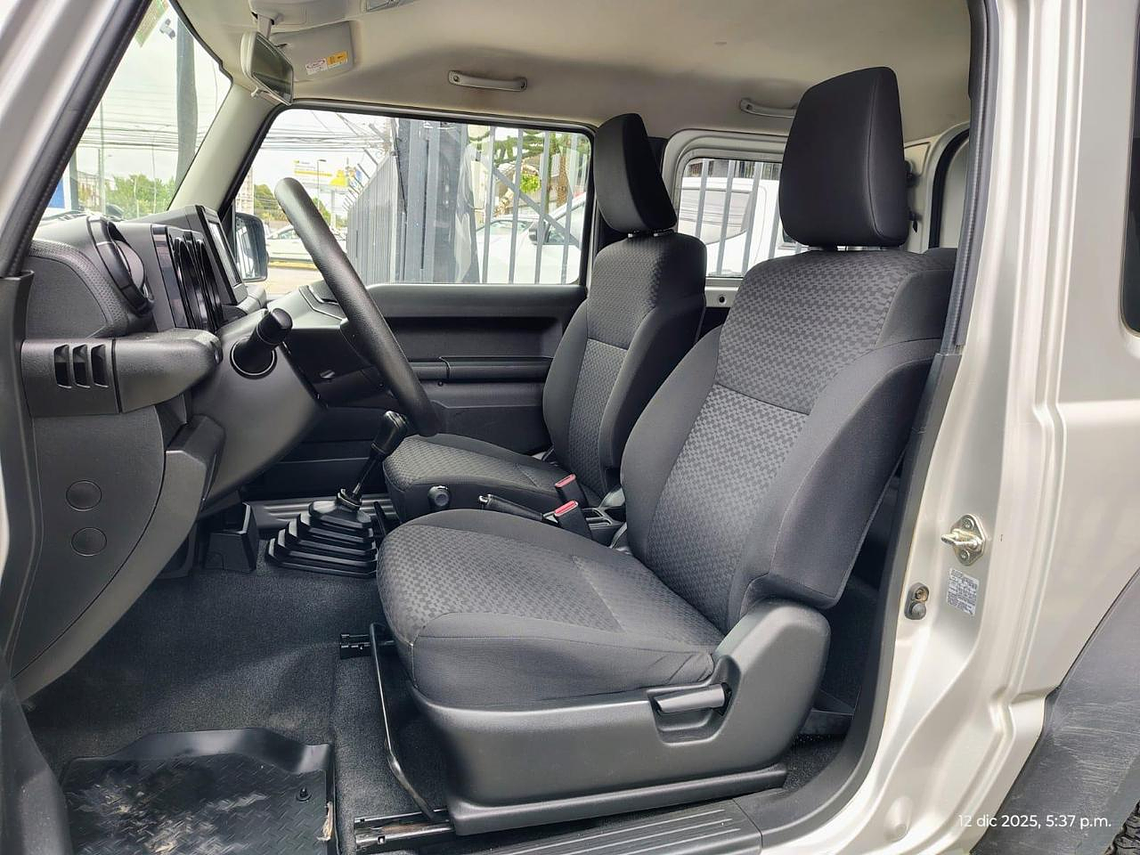 JIMNY WINCHE 1.5 4X4 MT / AÑO 2022 / 60.171 KMS  9