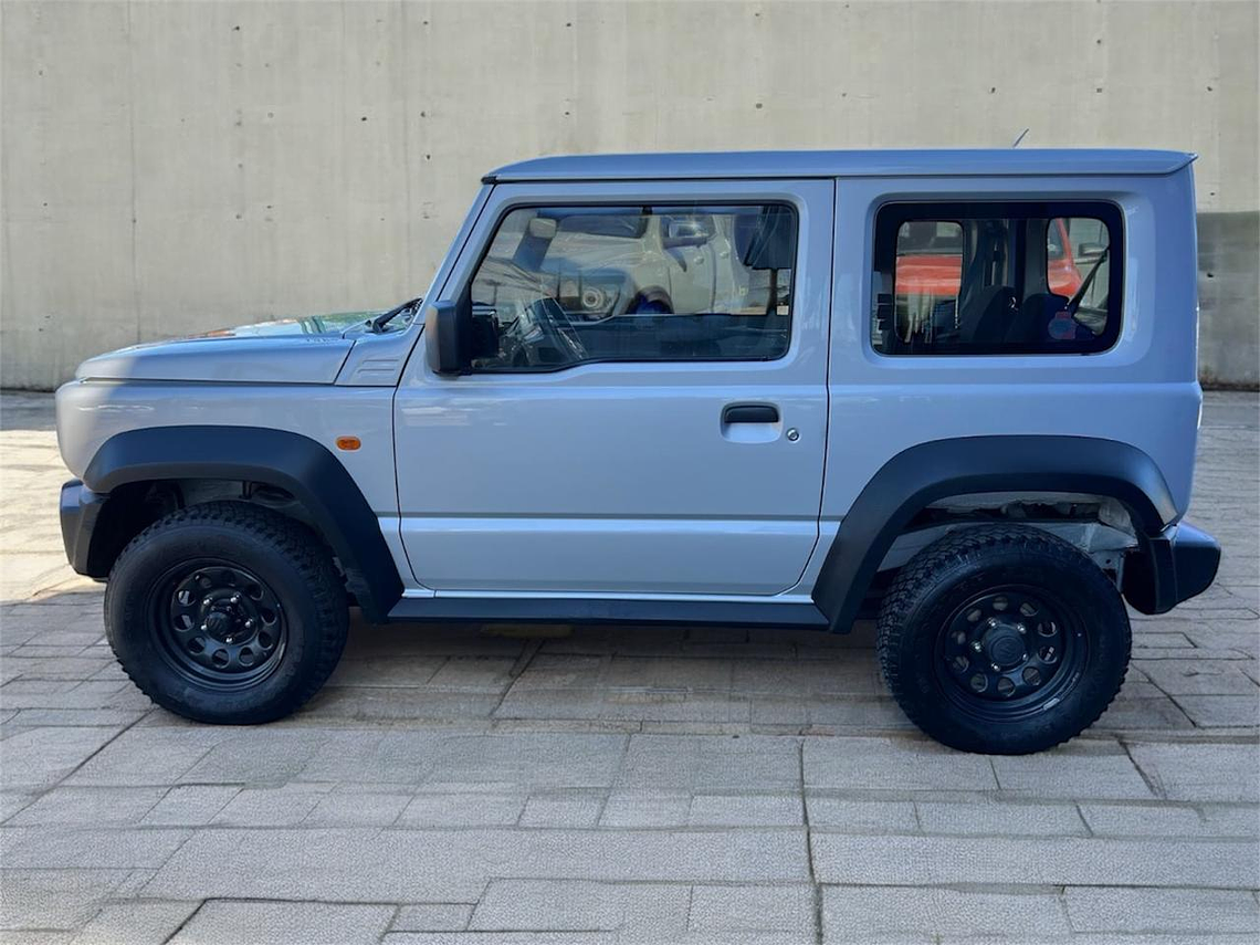 JIMNY 1.5 4X4 MT / AÑO 2022 / 84.105 KMS  4