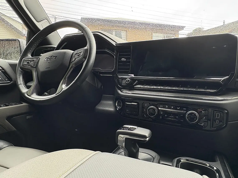 SILVERADO ZR2 4X4 6.2 AUT / AÑO 2024 / 25.650 KMS  8