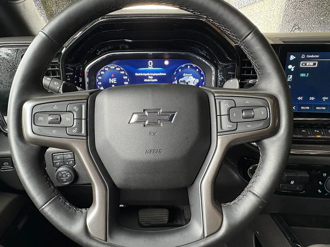 SILVERADO ZR2 4X4 6.2 AUT / AÑO 2024 / 25.650 KMS  9