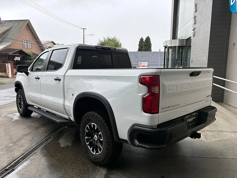 SILVERADO ZR2 4X4 6.2 AUT / AÑO 2024 / 25.650 KMS  5