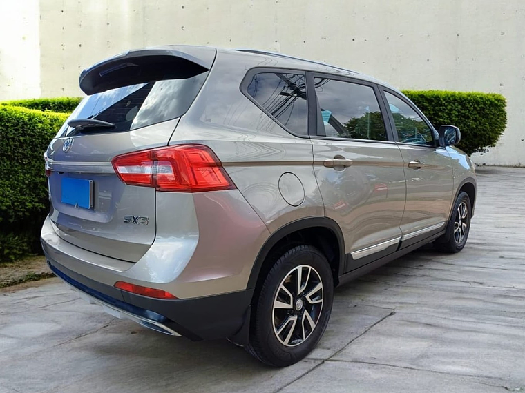 JOYEAR SX5 LUXURY 1.6 MT / AÑO 2023 / 67.822 KMS  5