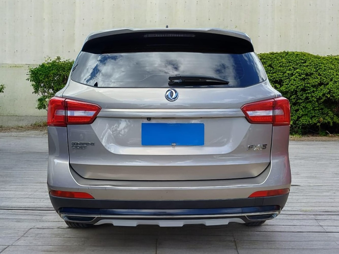 JOYEAR SX5 LUXURY 1.6 MT / AÑO 2023 / 67.822 KMS  8