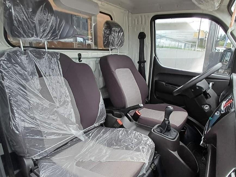 TM5 MAS 1.6 CABINA SIMPLE / AÑO 2026 / 8.714 KMS  7