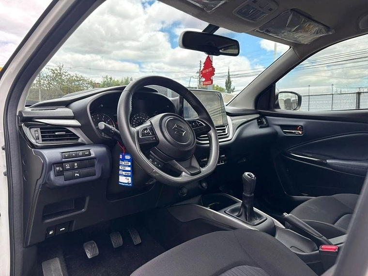 BALENO GLX HB 1.5 / AÑO 2023 / UNICO DUEÑO / 37.399 KMS  9