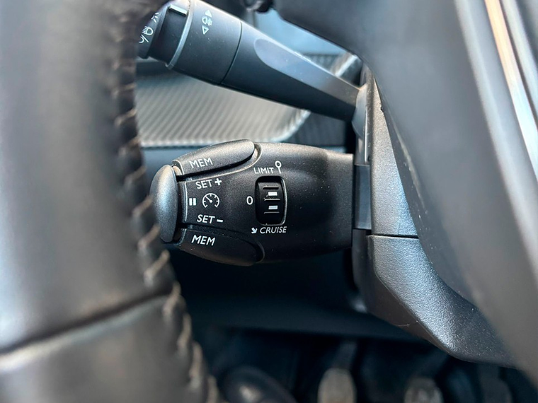 208 ALLURE 1.2 MT / AÑO 2023 / UNICO DUEÑO / 23.355 KMS  10