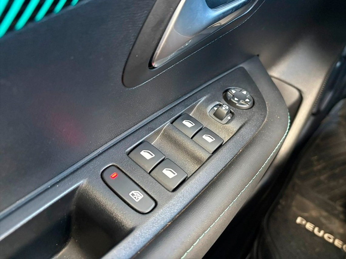 208 ALLURE 1.2 MT / AÑO 2023 / UNICO DUEÑO / 23.355 KMS  12