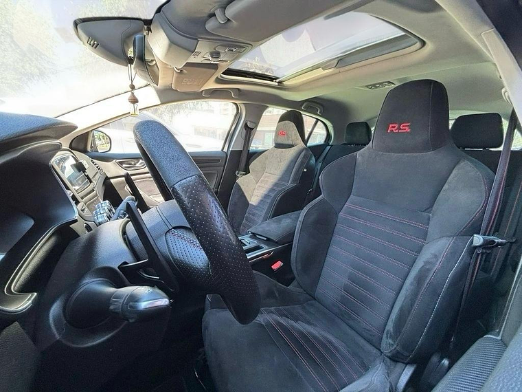 MEGANE RS 1.8 AT / AÑO 2023 / 17.558 KMS  8
