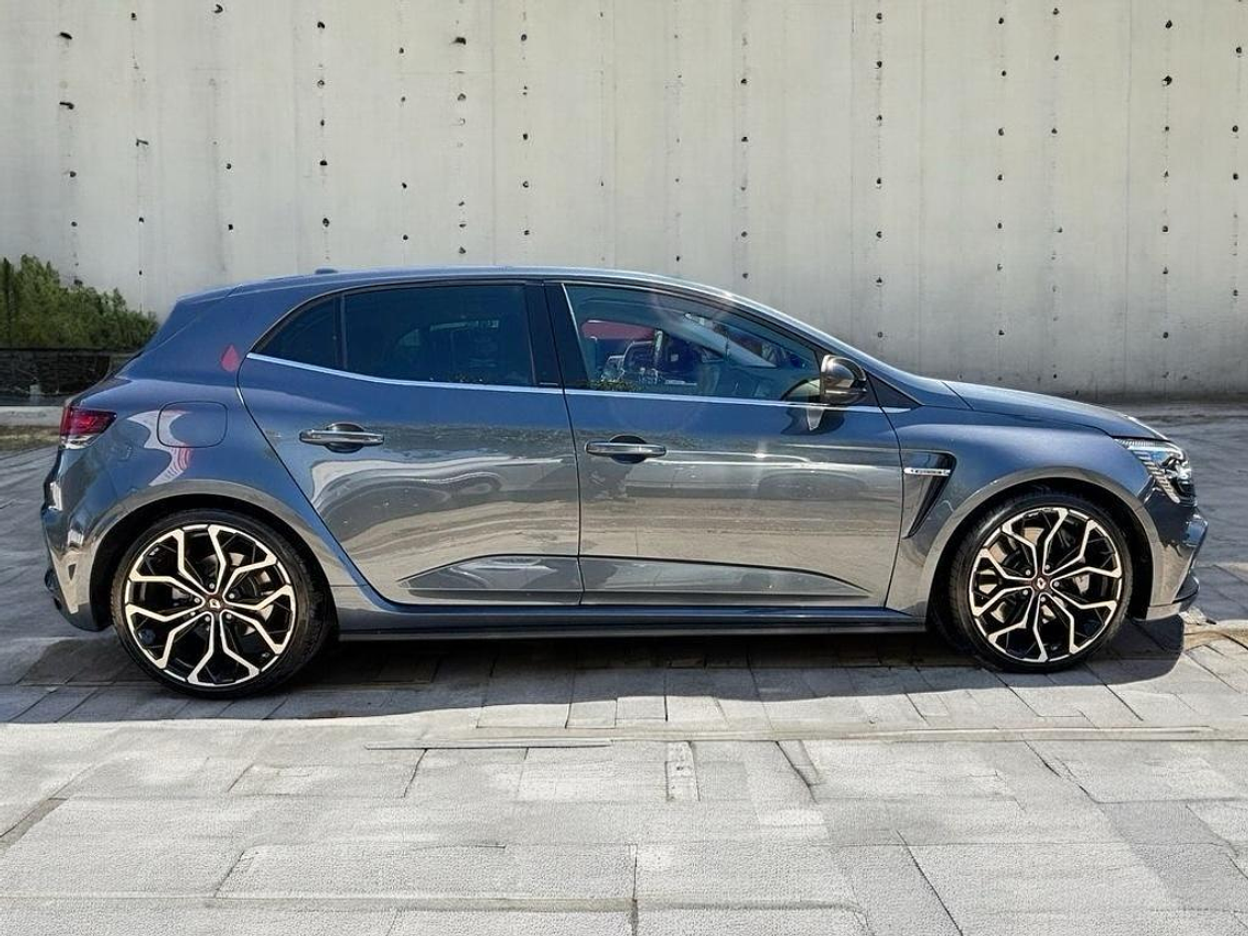 MEGANE RS 1.8 AT / AÑO 2023 / 17.558 KMS  3