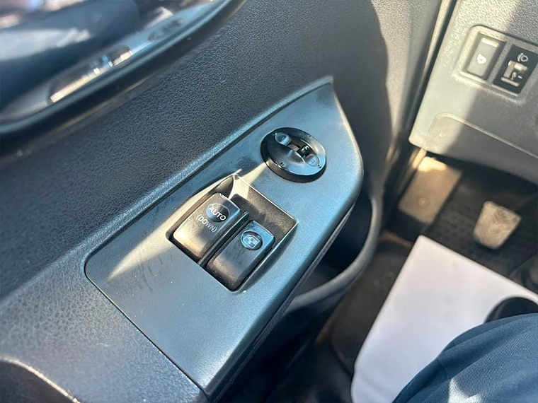 X200 2.0 MT / AÑO 2019 / 74.917 KMS 12